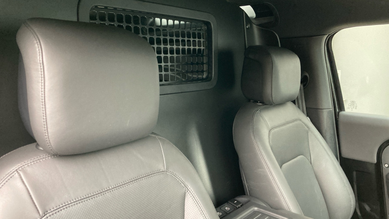 Land Rover Defender 90 Diesel 3.0 D250 Hard Top X-Dynamic HSE Auto [3 Seat]